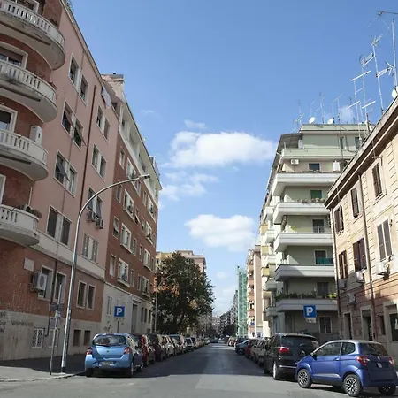 Easytravelapartmentroma Central *